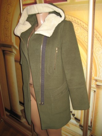 Продам осенне-весеннее пальто Asos. Размер Xs-S. Цвет хаки из серыми вставками. . . фото 4