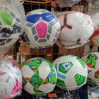 Футбольные мячи от эконом 300 до элит 1600 грн.
В наличии большой выбор футболь. . фото 5