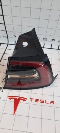 Фонарь задний наружный правый Тесла Модель 3 (красный), 1077398-00-F. . фото 4