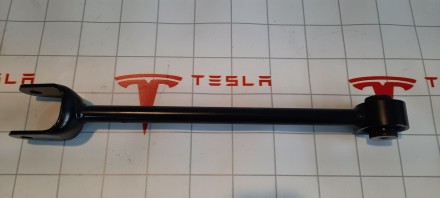 Важіль задній нижній повздовжній Тесла Модель 3. . фото 8