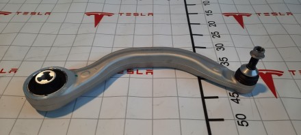 Важіль нижній передній лівий (банан) Тесла Модель 3. . фото 8