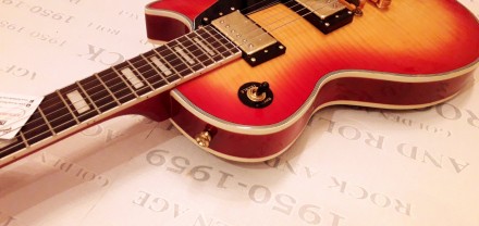 Электрогитара Gibson Les Paul Custom Chery Burst. Прекрасный вид. Достойное звуч. . фото 7