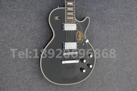 Электрогитара Gibson Les Paul Custom 1960 Black Chrome. Цвет черный.
В наличии и. . фото 6