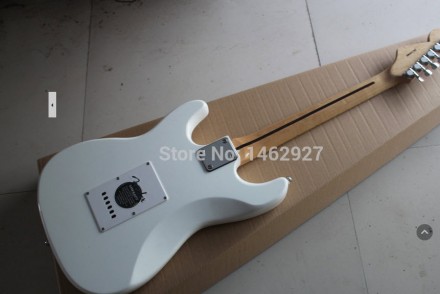 Электрогитара Fender Stratocaster Arctic White S-S-HChina
Состояние: Новая!
Прои. . фото 3