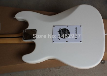 Электрогитара Fender Stratocaster YJM Arctic White SSS China
ХАРАКТЕРИСТИКИ:
Цве. . фото 3