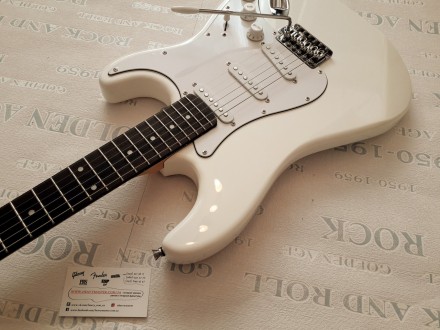 Электрогитара Fender Stratocaster White Rosewood China.
Логотип Fender/ Гравиров. . фото 8