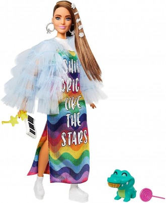 
	Когда дело доходит до моды, куклы Барби Экстра имеют отношение «больше - значи. . фото 2