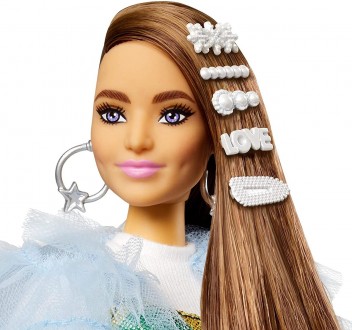 
	Когда дело доходит до моды, куклы Барби Экстра имеют отношение «больше - значи. . фото 4