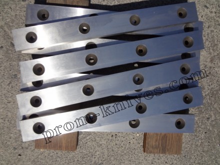 Продаем, изготавливаем ножи для гильотины Н401

Размер гильотинных ножей 550х6. . фото 6