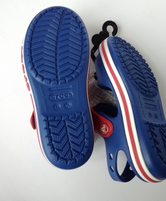 Основу кожної пари взуття Crocs ™ становить інноваційний матеріал Croslite ™ - п. . фото 3