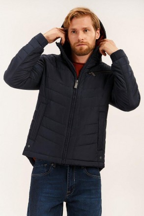 Стеганая куртка мужская с капюшоном Finn Flare, удобного прямого кроя с удлиненн. . фото 2