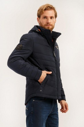 Стеганая куртка мужская с капюшоном Finn Flare, удобного прямого кроя с удлиненн. . фото 3