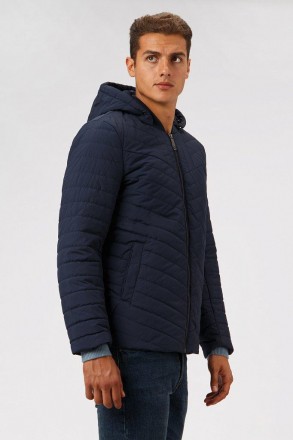 Стеганая куртка мужская от финского бренда Finn Flare застегивается на молнию с . . фото 3