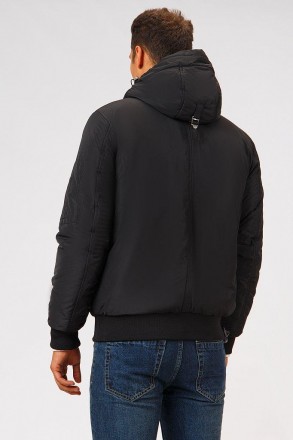 Мужская короткая куртка на резинке Finn Flare демисезонная черная. Прямой крой о. . фото 5