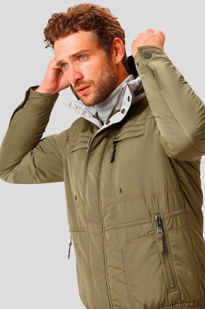 Мужская короткая куртка на резинке Finn Flare демисезонная хаки. Прямой крой обе. . фото 6