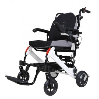 Комфортная инвалидная коляска с электроуправлением для людей с весом до 130 кг. . . фото 2