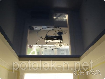 Глянцевый натяжной потолок от производителя.
Глянцевый натяжной потолок удобен и. . фото 1