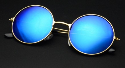 
Очки солнцезащитные Lenni
	
	
	
	
 Очки Lenni стильный, ультрамодный дизайн. Со. . фото 9