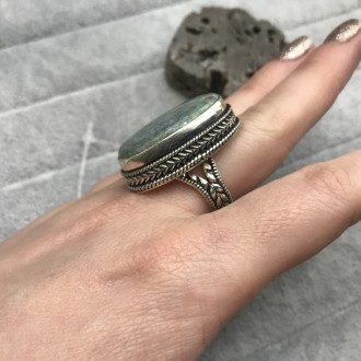 Предлагаем Вам элегантное кольцо с природным камнем рубин в фуксите в серебре.
Р. . фото 3