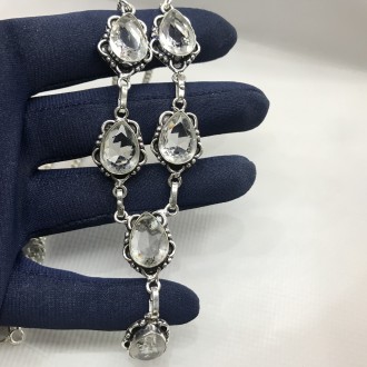 Предлагаем Вам купить красивое ожерелье горный хрусталь в серебре. Индия.
длина . . фото 3