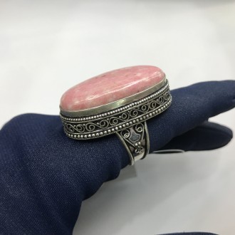 Предлагаем Вам купить шикарное кольцо с камнем - тулит в серебре.
Размер 19.4 
Р. . фото 3