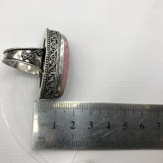 Предлагаем Вам купить шикарное кольцо с камнем - тулит в серебре.
Размер 19.4 
Р. . фото 8