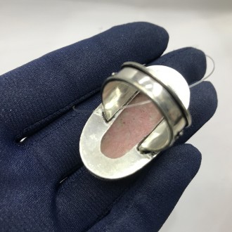 Предлагаем Вам купить шикарное кольцо с камнем - тулит в серебре.
Размер 19.4 
Р. . фото 4