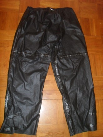 Есть также ещё несколько хороших  кожаных и текстильных мотокурток и брюк с мини. . фото 7
