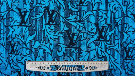  Трикотажная ткань черно-голубого цвета принт "LV в узорах" - мягкая, плотная, б. . фото 2
