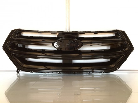 Решетка радиатора центральная Ford Edge 2015-2018 черная без камеры. Сертифициро. . фото 2