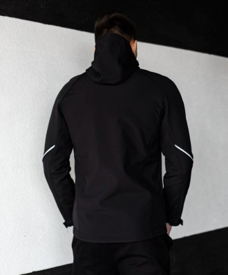 
 Мужская куртка изготовлена из двухслойного материала Soft Shell (верхний слой . . фото 4