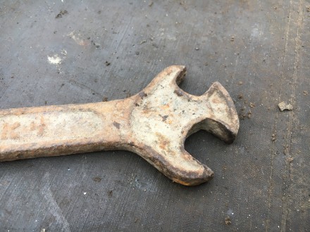 Продам Ретро старовинний гайковий ключ до колекції Царський ключ старовинний СРС. . фото 5