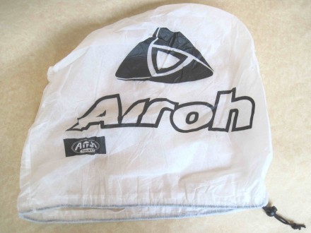 Чехол для шлема Airoh
страна происхождения - Германия
polyester
мягкий внутре. . фото 4