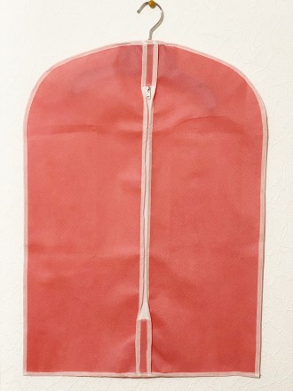 Чехол для одежды детский пылезащитный на молнии розового цвета размер 50*70 см.
. . фото 4