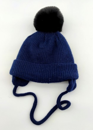 
 
Тёплая вязаная детская шапка на завязках. Очень приятная, мягкая и тёплая тка. . фото 3