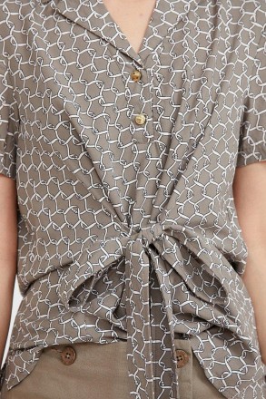 
Блузка с коротким рукавом из летней коллекции Finn Flare. Благодаря удобной, сл. . фото 5