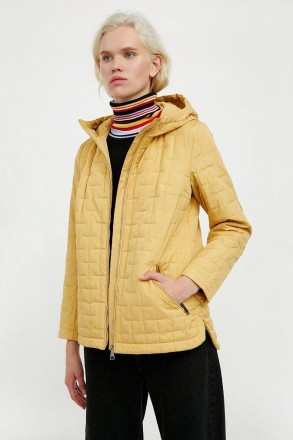 Женская куртка стеганая от финского бренда Finn Flare. Куртка с удлиненной спинк. . фото 2