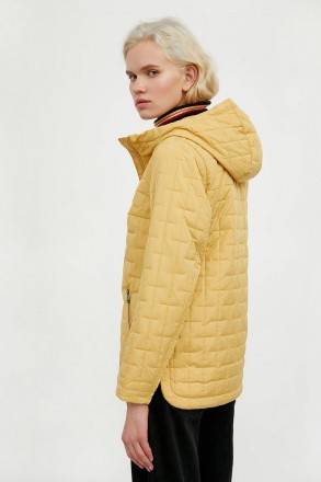 Женская куртка стеганая от финского бренда Finn Flare. Куртка с удлиненной спинк. . фото 5