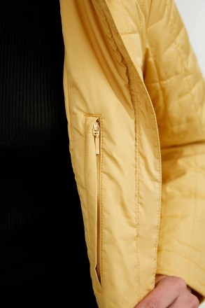 Женская куртка стеганая от финского бренда Finn Flare. Куртка с удлиненной спинк. . фото 7