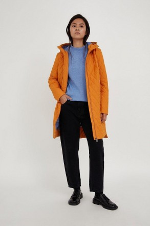 Удлиненная стеганая куртка женская от финского бренда Finn Flare. В боковых швах. . фото 3