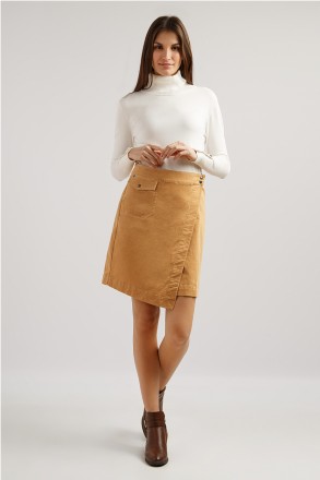 Вельветовая ассиметричная юбка от финского бренда Finn Flare отлично дополнит Ва. . фото 3