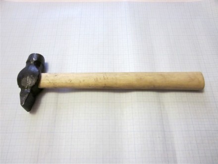 Молоток 0,5 кг, с деревянной ручкой
Действуют оптовые цены. . фото 2