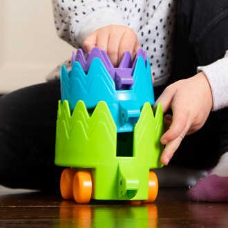 Игрушка каталка пирамидка для детей Ежики Fat Brain Toys детская пирамидка пласт. . фото 6