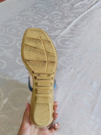 Другую летнюю обувь нашего магазина смотрите ЗДЕСЬ
Шлепки на пробковой подошве
Р. . фото 3