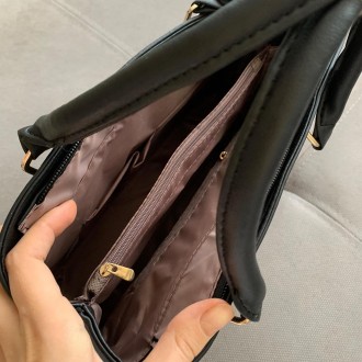 
Женская сумка + мини сумочка клатч
 Характеристики:
	
	Материал: качественная П. . фото 7