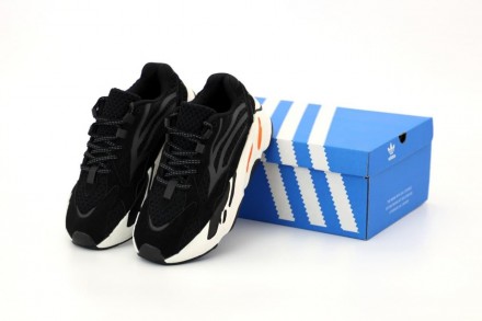 Кроссовки женские рефлективные черные Adidas Yeezy 700 v2 
Отличная модель обуви. . фото 8