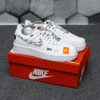 Кроссовки женские белые Nike Air Force 1
Низкие женские кроссовки Nike Air Force. . фото 3