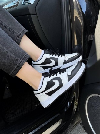 Кроссовки женские черно-белые Nike Air Jordan Retro 1 Low 
Черно-белые низкие кр. . фото 5