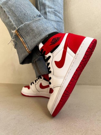 Кроссовки женские бело-красные Nike Air Jordan 1 Retro
Встречайте шикарную бело-. . фото 7