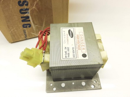 Трансформатор высоковольтный для микроволновой печи Самсунг
Партномер DE26-00099. . фото 4